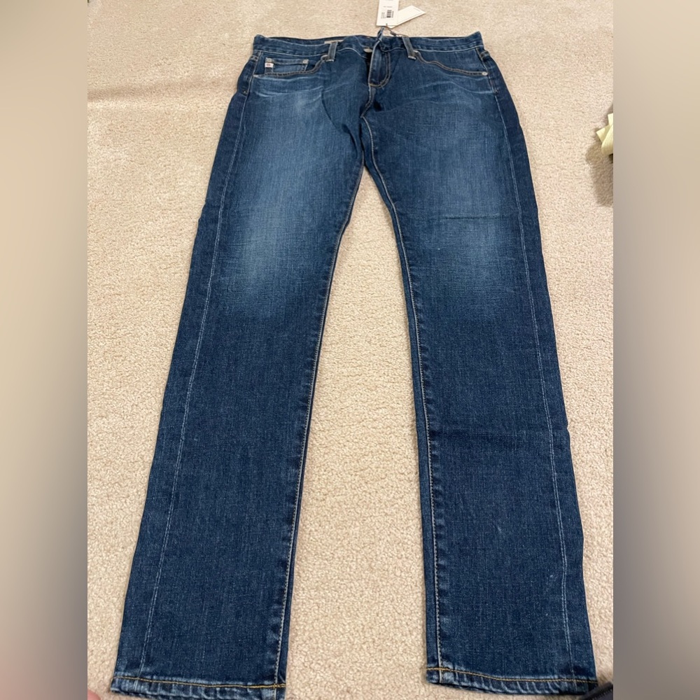 NWT AG The Nikki Relaxed Skinny Jeans